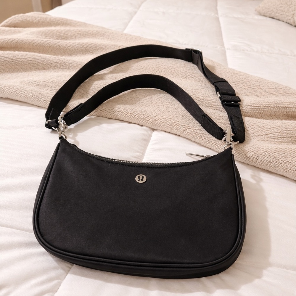 lululemon athletica Black Shoulder Bag with Adjustable Strap